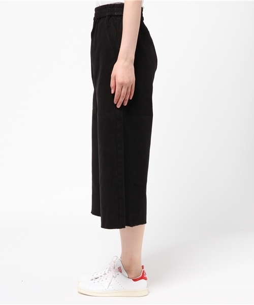 Kastane（カスタネ）の「断ち切りワイドパンツ（その他パンツ・レディース・カーキ/ベージュ/ブラック/ネイビー・FREE）」の6枚目の写真