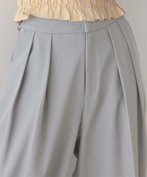 titivate(ティティベイト)の「インタックセンタープレスワイドパンツ(スラックス・レディース・ブラック/グレー/ベージュ/ピンク/オフホワイト/ダークブラウン/チャコール/ネイビー・PS(XS-S)/L/M/TM/S)」の13枚目の写真