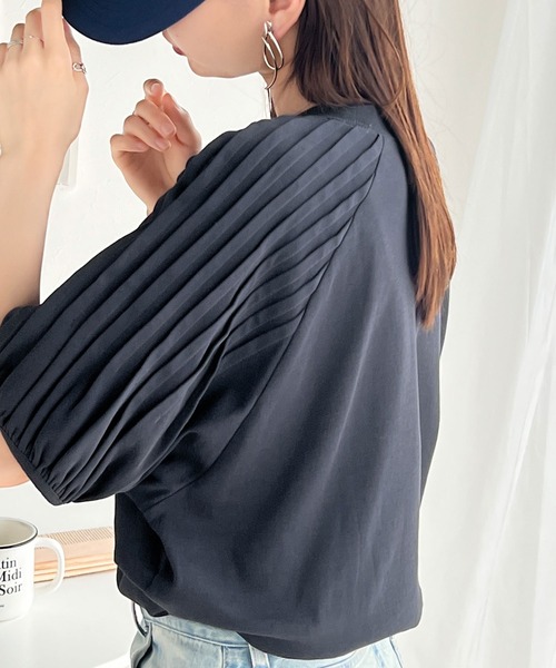classicalelf(クラシカルエルフ)の「カジュアルな中にも上品さを。綿100% 袖山タックラグラン半袖Tシャツ(シャツ/ブラウス・レディース・アイボリー/ブラック/ネイビー/ホワイト/ブルー/ブラウン・X-LARGE/SMALL/MEDIUM/LARGE)」の5枚目の写真