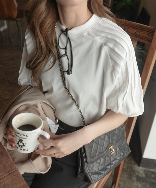 classicalelf(クラシカルエルフ)の「カジュアルな中にも上品さを。綿100% 袖山タックラグラン半袖Tシャツ(シャツ/ブラウス・レディース・アイボリー/ブラック/ネイビー/ホワイト/ブルー/ブラウン・X-LARGE/SMALL/MEDIUM/LARGE)」の19枚目の写真