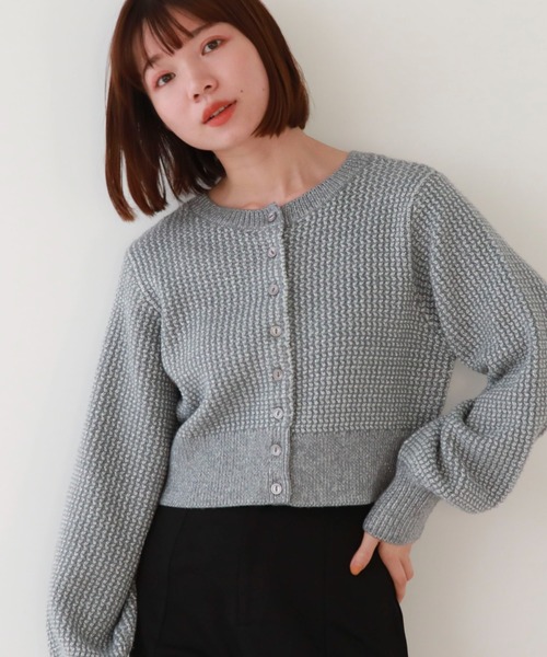 archives（アルシーヴ）の「2WAYウェーブラメニットカーディガン（カーディガン/ボレロ・レディース・グレー/アイボリー/ピンク・MEDIUM）」の19枚目の写真
