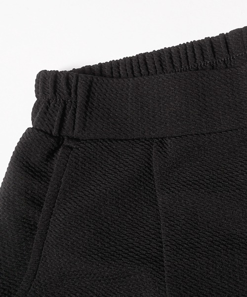 coca(coca)(コカ)の「【WEB限定セール】エンボス裾スリットジョガーパンツ(その他パンツ・レディース・ブラック/ベージュ・L/M/S)」の4枚目の写真