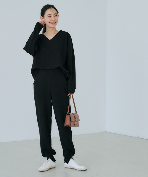 coca(coca)(コカ)の「【WEB限定セール】エンボス裾スリットジョガーパンツ(その他パンツ・レディース・ブラック/ベージュ・L/M/S)」の20枚目の写真