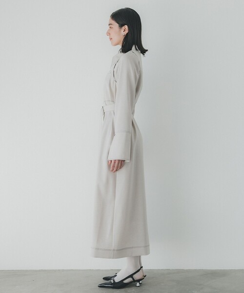 PUBLIC TOKYO（パブリックトウキョウ）の「ショルダータックシャツワンピ（シャツワンピース・レディース・アイボリー/ベージュ/ネイビー・1/2）」の22枚目の写真