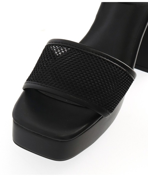 ANAP(アナップ)の「メッシュ厚底ストラップサンダル(サンダル・レディース・ホワイト/ブラック・M/L)」の22枚目の写真