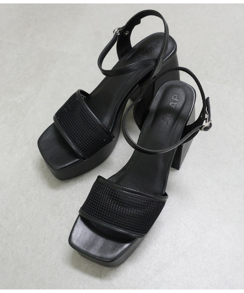ANAP(アナップ)の「メッシュ厚底ストラップサンダル(サンダル・レディース・ホワイト/ブラック・M/L)」の16枚目の写真