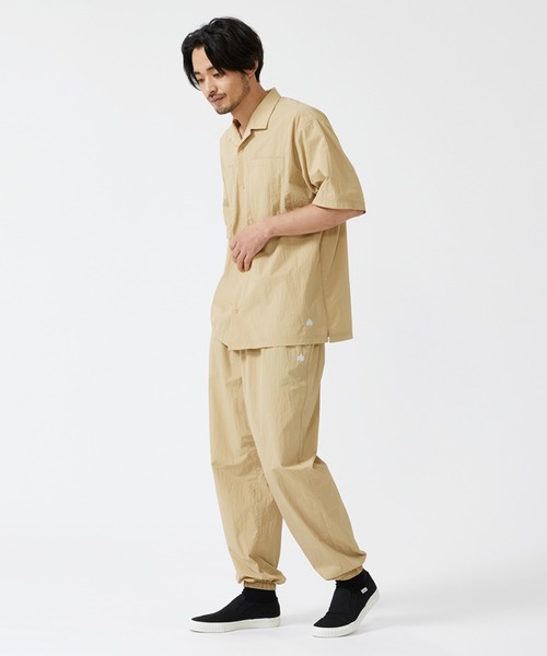 LOGOS(ロゴス)の「【LOGOS by LIPNER/ロゴスバイリプナー】撥水ナイロン ワンポイントイージーロングパンツ(その他パンツ・メンズ・ブラック/サンドベージュ/オリーブ・XL/M/L)」の7枚目の写真