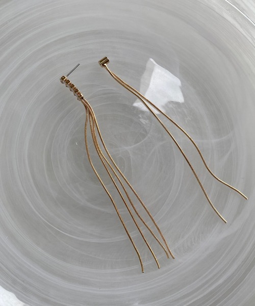 DouDou(ドゥドゥ)の「ビジューチェーンピアス(ピアス(両耳用)・レディース・ゴールド/シルバー・FREE)」の4枚目の写真