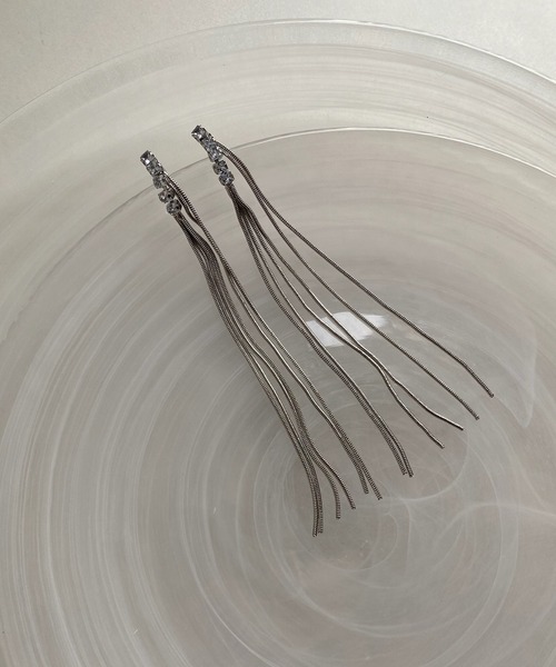 DouDou(ドゥドゥ)の「ビジューチェーンピアス(ピアス(両耳用)・レディース・ゴールド/シルバー・FREE)」の8枚目の写真