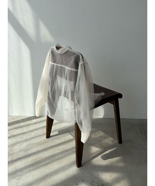 LAGUNAMOON（ラグナムーン）の「シアーチュールシャツ（シャツ/ブラウス・レディース・ホワイト/グレー/ブルー・FREE）」の5枚目の写真