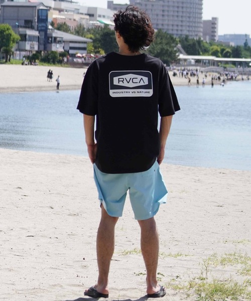 RVCA(ルーカ)の「RVCA/ルーカ 半袖Tee バックプリント オーバーサイズ コットン BE04A-238(Tシャツ/カットソー・メンズ・ブラック/ホワイト/ブラウン・S/M/L)」の16枚目の写真