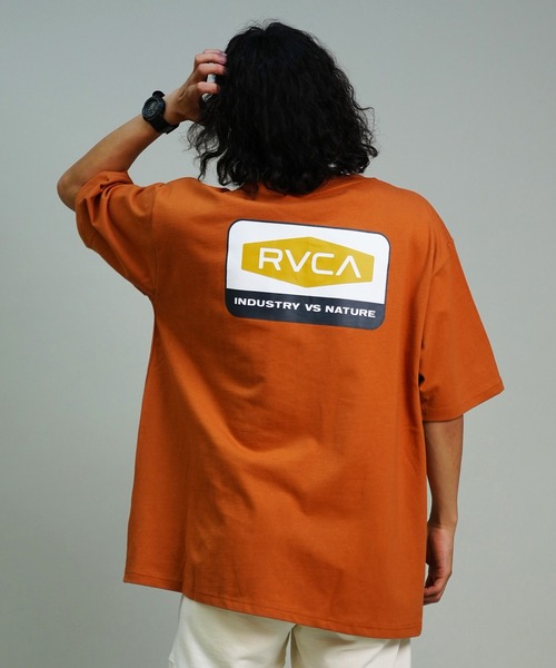 RVCA(ルーカ)の「RVCA/ルーカ 半袖Tee バックプリント オーバーサイズ コットン BE04A-238(Tシャツ/カットソー・メンズ・ブラック/ホワイト/ブラウン・S/M/L)」の18枚目の写真