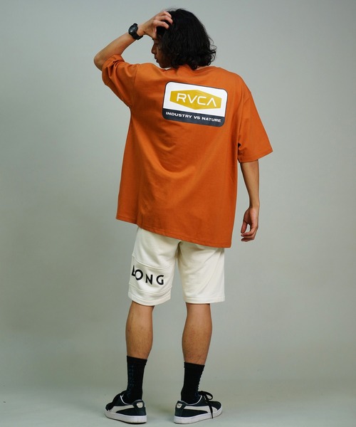 RVCA(ルーカ)の「RVCA/ルーカ 半袖Tee バックプリント オーバーサイズ コットン BE04A-238(Tシャツ/カットソー・メンズ・ブラック/ホワイト/ブラウン・S/M/L)」の21枚目の写真