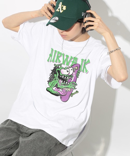 AIRWALK（エアウォーク）の「【AIRWALK】プレーン＆ピグメント加工半袖プリントTシャツ オーバーサイズ AWM42400/AWM42401/AWM42402（Tシャツ/カットソー・メンズ・パープル/ホワイト/ホワイト系その他3/パープル系その他2/ブラック/ブラック系その他2/ホワイト系その他2/ブラック系その他3/グレー・M/L/LL）」の3枚目の写真