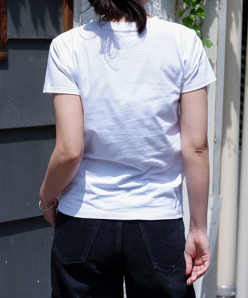 &HALF(アンドハーフ)の「ハートロゴ刺繍コンパクトTシャツ(Tシャツ/カットソー・レディース・ホワイト/ブラック・FREE)」の7枚目の写真
