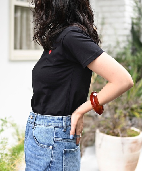 &HALF(アンドハーフ)の「ハートロゴ刺繍コンパクトTシャツ(Tシャツ/カットソー・レディース・ホワイト/ブラック・FREE)」の9枚目の写真