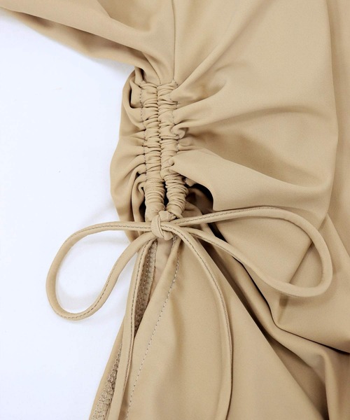 OSYAREVO（オシャレボ）の「水着 レディース 体型カバー ラッシュガード 紫外線カット率 99％以上 UPF50+ uvカット フィットネス 水陸両用 ラッシュレギンス サイドギャザー セットアップ セパレート（ラッシュガード・レディース・ホワイト×ブルー/ホワイト×ブラック/ブラック/ダークベージュ/ベージュ/ブラウン/チェック/ナチュラル/グレイッシュブルー/ハウンドトゥース・MEDIUM/LARGE/X-LARGE）」の21枚目の写真