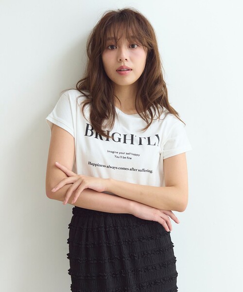 Feroux(フェルゥ)の「フレンチスリーブロゴプリント Tシャツ(Tシャツ/カットソー・レディース・ホワイト系/ベージュ系/グレー系・F)」の1枚目の写真