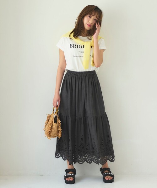 Feroux(フェルゥ)の「フレンチスリーブロゴプリント Tシャツ(Tシャツ/カットソー・レディース・ホワイト系/ベージュ系/グレー系・F)」の7枚目の写真