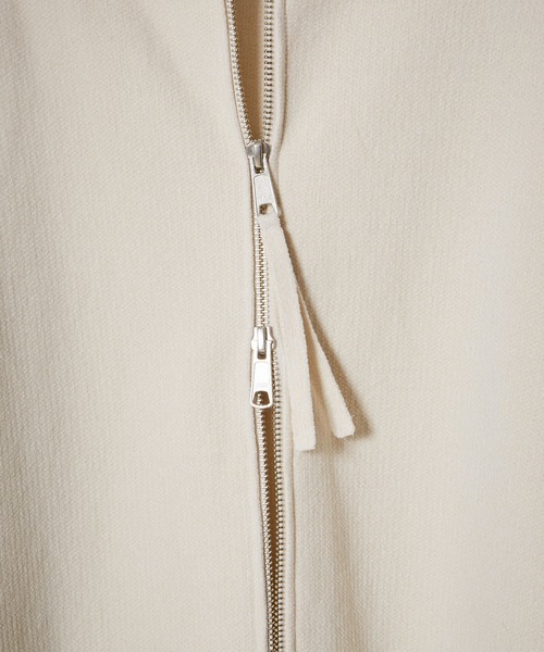 SALON adam et rope'（サロン アダム エ ロペ）の「ダブルジップフードパーカー-CreamyCotton /クリーミーコットン-（パーカー・レディース・オフホワイト/ブラック/ベージュ・FREE）」の8枚目の写真