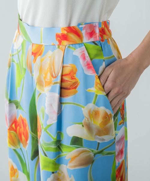 Viaggio Blu（ビアッジョブルー）の「【KEITA KAWASAKI × Viaggio Bluコラボ】Blue tulipワイドパンツ≪手洗い可能≫（その他パンツ・レディース・ライトブルー・M/S）」の9枚目の写真