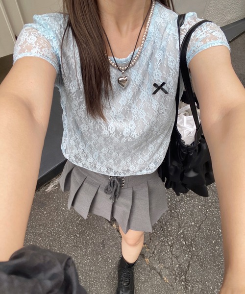 nemne store(ネンネストア)の「リボンレーストップス(Tシャツ/カットソー・レディース・ブラック/オフホワイト/ブルー・フリー)」の3枚目の写真