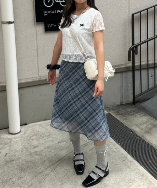 nemne store(ネンネストア)の「リボンレーストップス(Tシャツ/カットソー・レディース・ブラック/オフホワイト/ブルー・フリー)」の11枚目の写真