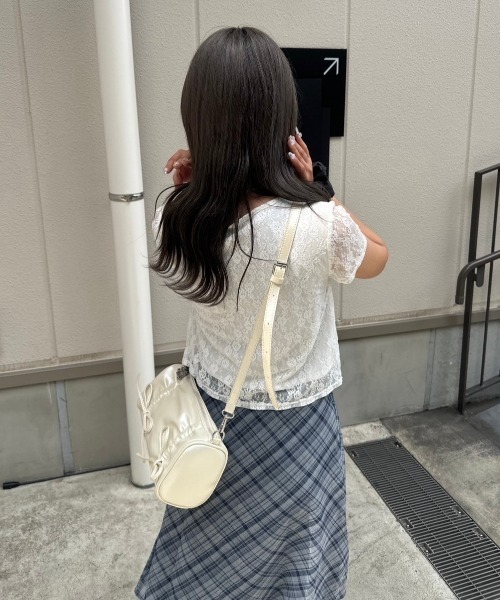 nemne store(ネンネストア)の「リボンレーストップス(Tシャツ/カットソー・レディース・ブラック/オフホワイト/ブルー・フリー)」の14枚目の写真