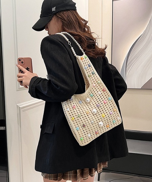 FREE STYLISTS（フリー スタイリスト）の「パール2WAY クロスボディニットハンドトートバッグ 結婚式バッグ コンビニBAG Y2K（ショルダーバッグ・レディース・グリーン/ベージュ/イエロー/ベージュ系その他・FREE）」の13枚目の写真