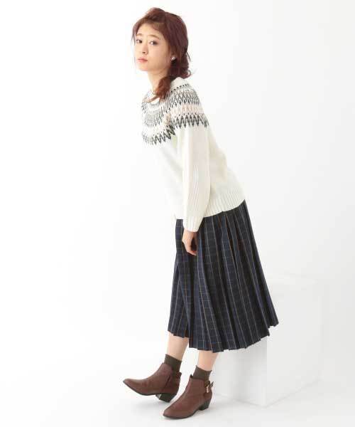 earth music&ecology(アースミュージックアンドエコロジー)の「ウィンドーペンプリーツスカート(スカート・レディース・ブラック/グレー/ネイビー・FREE)」の1枚目の写真