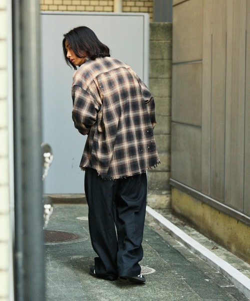 FREAK'S STORE(フリークスストア)の「限定展開 ヘビーツイル 2タック ワイドストレート スラックス(スラックス・メンズ・ブラック/オリーブ/ベージュ/ネイビー・SMALL/MEDIUM/LARGE)」の22枚目の写真