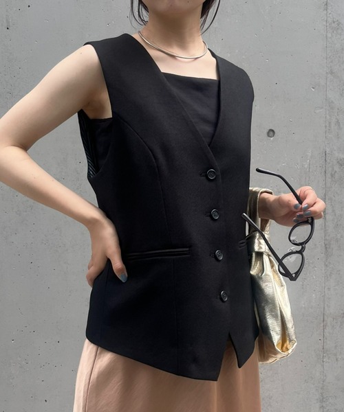 WILLOW（ウィロー）の「【WILLOW】テーラーベスト（ベスト・レディース・ブラック/グレー・ONE SIZE）」の3枚目の写真