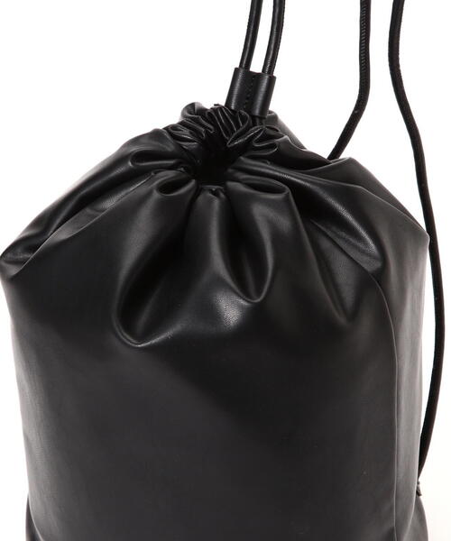 N.(N. Natural Beauty Basic)(エヌエヌナチュラルビューティーベーシック)の「◆PUボンサック(バックパック/リュック・レディース・ホワイト/ブラック・フリ-)」の12枚目の写真