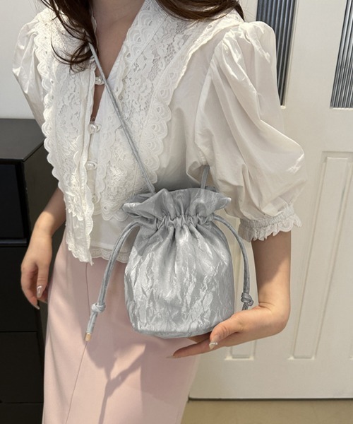 Miniministore(ミニミニストア)の「ミニショルダーバッグ 斜め掛け巾着バッグ(ショルダーバッグ・レディース・ブルー/ブラック/シルバー/アイボリー/ピンク・FREE)」の10枚目の写真