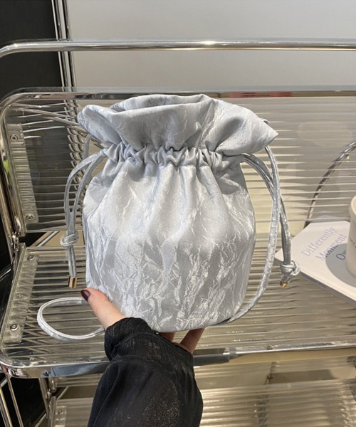 Miniministore(ミニミニストア)の「ミニショルダーバッグ 斜め掛け巾着バッグ(ショルダーバッグ・レディース・ブルー/ブラック/シルバー/アイボリー/ピンク・FREE)」の13枚目の写真