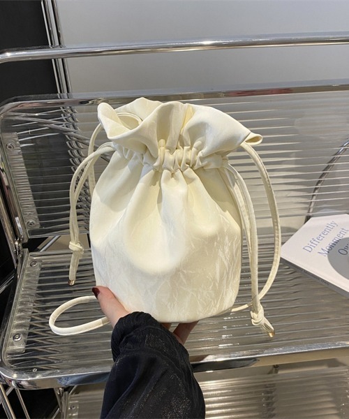 Miniministore(ミニミニストア)の「ミニショルダーバッグ 斜め掛け巾着バッグ(ショルダーバッグ・レディース・ブルー/ブラック/シルバー/アイボリー/ピンク・FREE)」の20枚目の写真