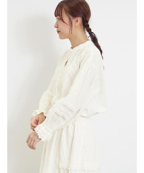 Samansa Mos2(サマンサ モスモス)の「V切替レースブラウス(シャツ/ブラウス・レディース・キナリ/モカ/ブラック・F)」の13枚目の写真