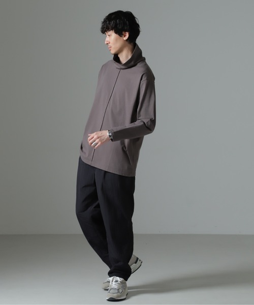 NANO universe(ナノユニバース)の「WEB限定/ボリュームハイネックプルオーバー 長袖(Tシャツ/カットソー・メンズ・グレー/ベージュ系その他/ネイビー・L/M)」の9枚目の写真
