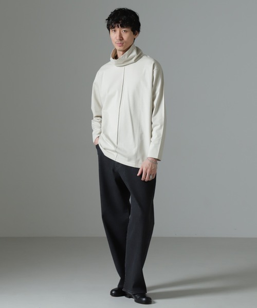 NANO universe(ナノユニバース)の「WEB限定/ボリュームハイネックプルオーバー 長袖(Tシャツ/カットソー・メンズ・グレー/ベージュ系その他/ネイビー・L/M)」の16枚目の写真