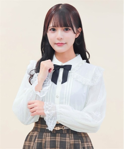 axes femme POETIQUE（アクシーズファムポエティック）の「レースデザインガーリーブラウス（シャツ/ブラウス・レディース・ピンク/キナリ/ブラック・MEDIUM）」の2枚目の写真