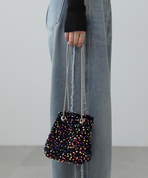 FREE'S MART(フリーズマート)の「◆ハトメチェーンバッグ(ショルダーバッグ・レディース・ブラック/ベージュ・フリ-)」の5枚目の写真