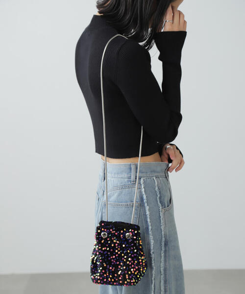 FREE'S MART(フリーズマート)の「◆ハトメチェーンバッグ(ショルダーバッグ・レディース・ブラック/ベージュ・フリ-)」の6枚目の写真