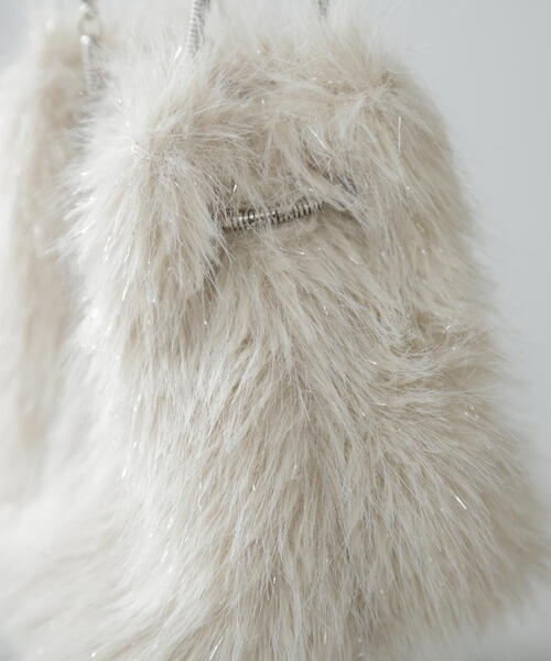 FREE'S MART(フリーズマート)の「◆ハトメチェーンバッグ(ショルダーバッグ・レディース・ブラック/ベージュ・フリ-)」の13枚目の写真