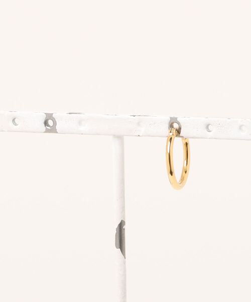 Pledge（プレッジ）の「【Pledge】MINIフープ ピアス（ソロ）（ピアス（片耳用）・レディース・ブラック/シルバー/ゴールド・FREE）」の9枚目の写真