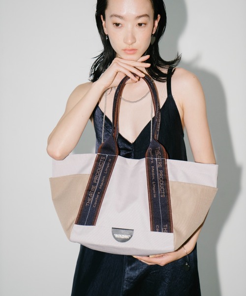 THEATRE PRODUCTS（シアタープロダクツ）の「バイカラーアウトポケットJQテープバッグ-L-（トートバッグ・レディース・ブラック/ベージュ・FREE）」の22枚目の写真