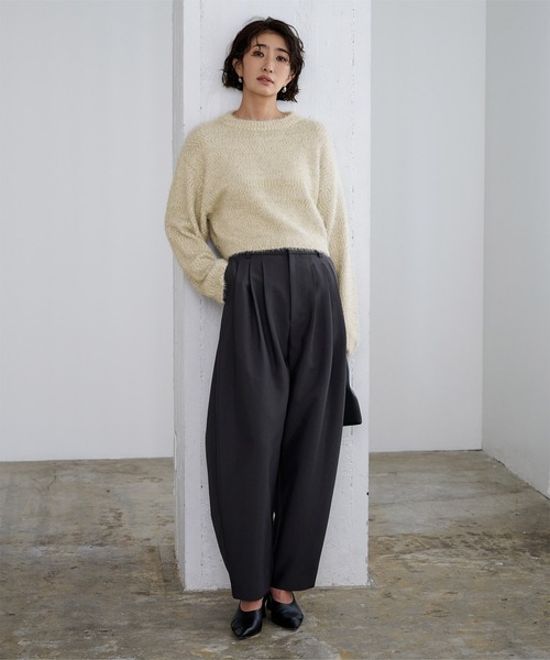 UR'S(ユアーズ)の「ミックスフェザークロップドトップス(ニット/セーター・レディース・ブラック/アイボリー/グレー・M)」の7枚目の写真
