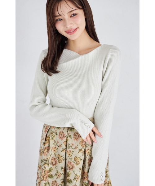 tocco closet（トッコ　クローゼット）の「【ZOZO限定】アシンメトリーネックラメニットトップス（ニット/セーター・レディース・ブラック/ブルー/イエロー/グリーン/ピンク/ネイビー/オフホワイト/アイボリー・M）」の2枚目の写真