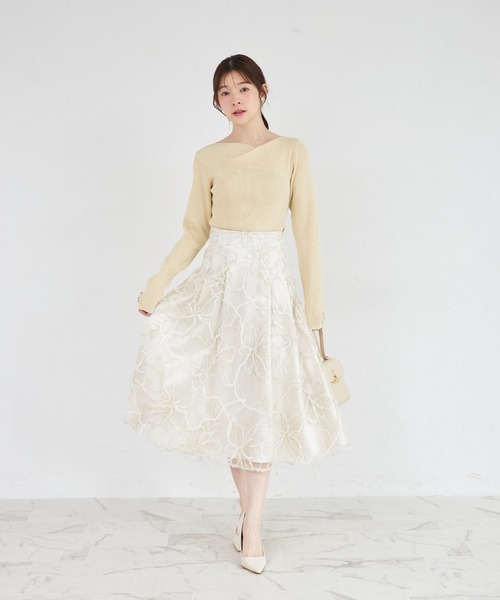 tocco closet（トッコ　クローゼット）の「【ZOZO限定】アシンメトリーネックラメニットトップス（ニット/セーター・レディース・ブラック/ブルー/イエロー/グリーン/ピンク/ネイビー/オフホワイト/アイボリー・M）」の15枚目の写真