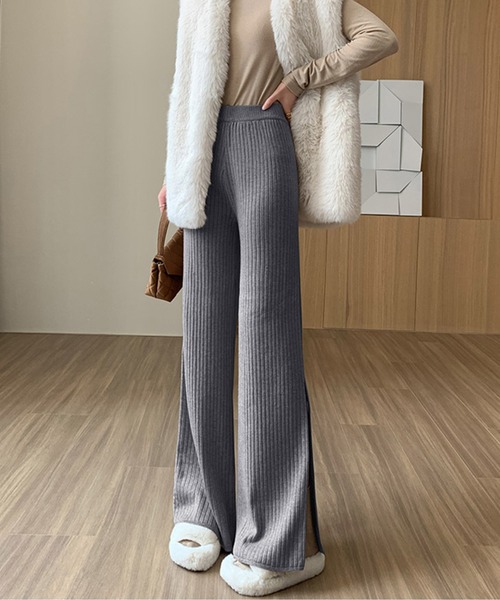 カジュアルなデイリースタイルに活躍 サイドボタンリブニットパンツ