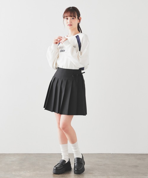 Honeys（ハニーズ）の「リボン付プリーツスカート（スカート・レディース・ライトグレー系/グレイッシュベージュ/ブラック・L/M/S/SS/LL）」の6枚目の写真